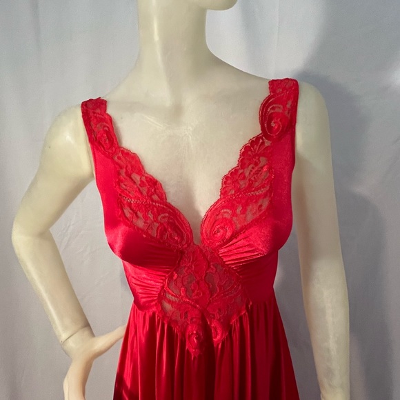 Vintage Olga 92270 Red Slip Dress - Picture 2 of 6